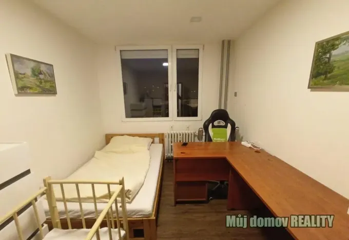 Pronájem bytu 2+kk, Praha - Kobylisy, Frýdlantská, 4 m2