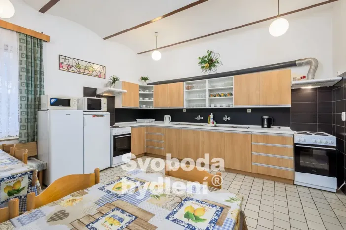 Prodej ubytování, Česká Metuje - Skalka, 386 m2