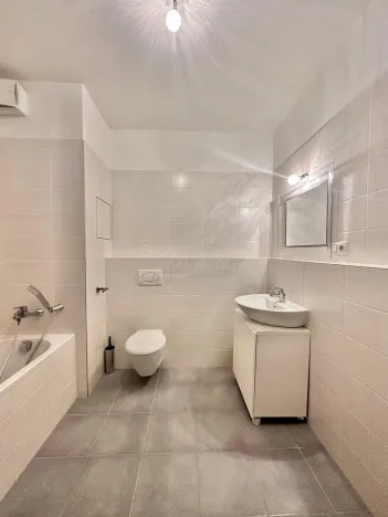 Pronájem bytu 2+kk, Praha, Bermanova, 45 m2