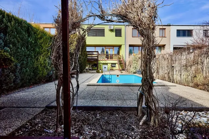 Prodej rodinného domu, Blučina, ul. 9. května, 219 m2