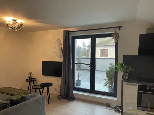 Pronájem bytu 2+kk, Praha - Běchovice, U vrby, 77 m2