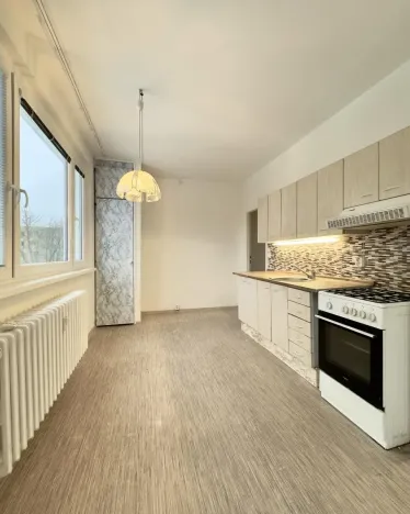 Prodej bytu 3+1, Cvikov - Cvikov II, Sídliště, 68 m2