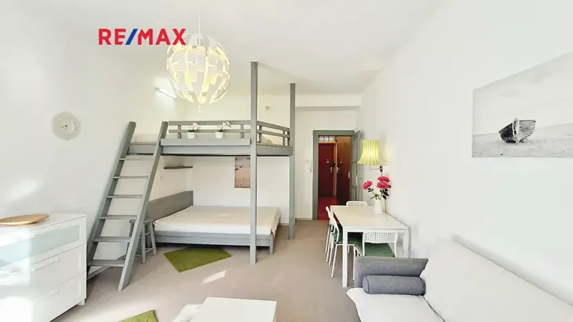 Pronájem bytu 1+kk, Praha - Vysočany, Prouzova, 36 m2