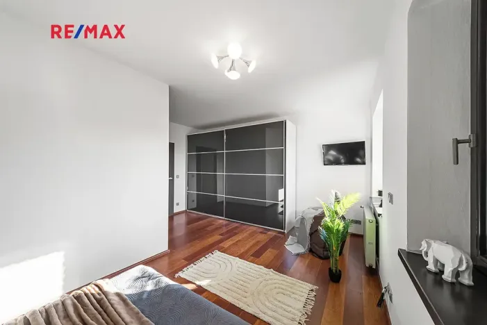 Prodej vily, Praha - Klánovice, Zádražanská, 330 m2