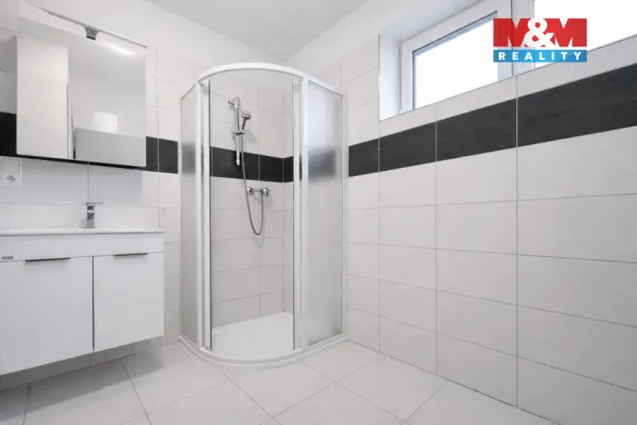 Pronájem bytu 2+kk, Jindřichův Hradec - Jindřichův Hradec II, sídliště U Nádraží, 56 m2