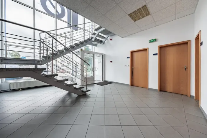 Pronájem kanceláře, Vestec, Vídeňská, 51 m2