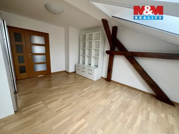 Pronájem bytu 3+1, Český Těšín, Smetanova, 123 m2