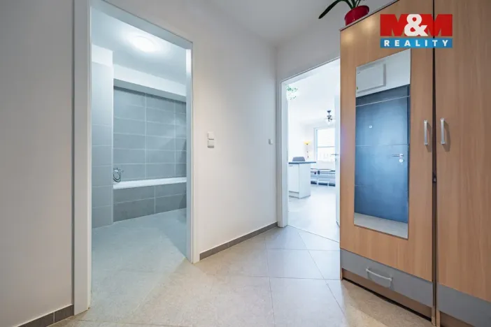 Prodej bytu 2+kk, Praha - Hlubočepy, Ondrákové, 47 m2