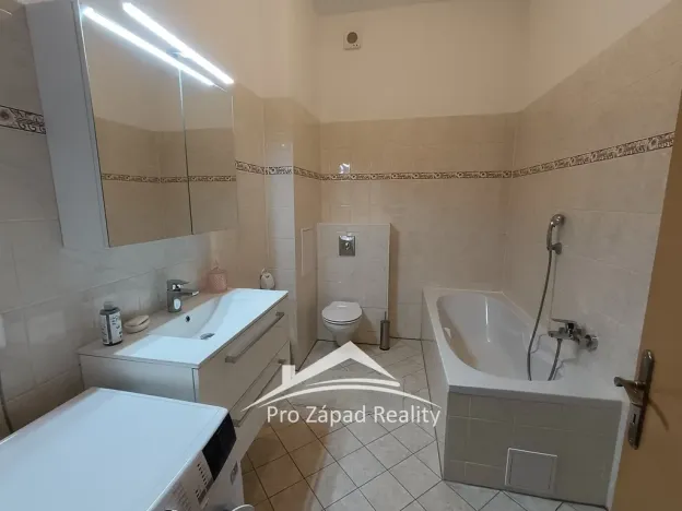 Pronájem bytu 2+1, Plzeň, Poděbradova, 70 m2