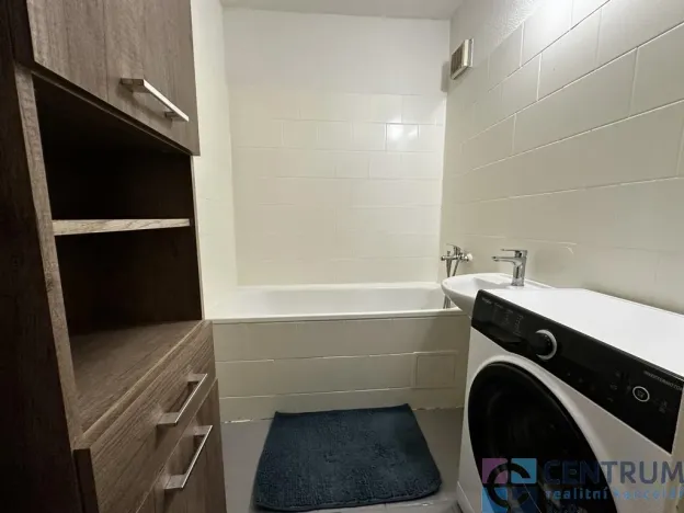 Pronájem bytu 2+1, Jablonec nad Nisou - Mšeno nad Nisou, U Kostela, 59 m2