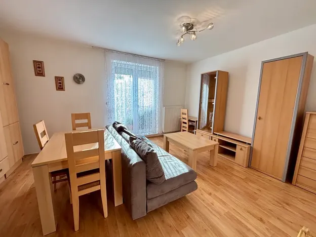 Pronájem bytu 2+kk, Praha - Libeň, Na stráži, 46 m2