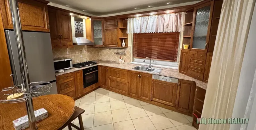 Pronájem rodinného domu, Praha - Ďáblice, Markvartická, 280 m2