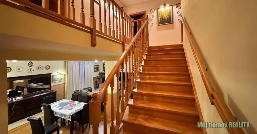 Pronájem rodinného domu, Praha - Ďáblice, Markvartická, 280 m2