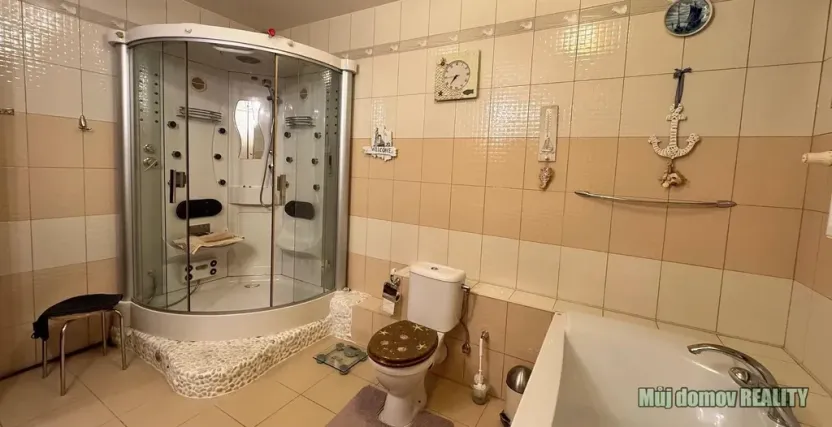 Pronájem rodinného domu, Praha - Ďáblice, Markvartická, 280 m2