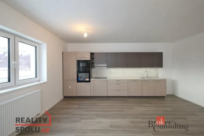 Pronájem bytu 2+kk, Hrádek nad Nisou, Jiřího z Poděbrad, 52 m2