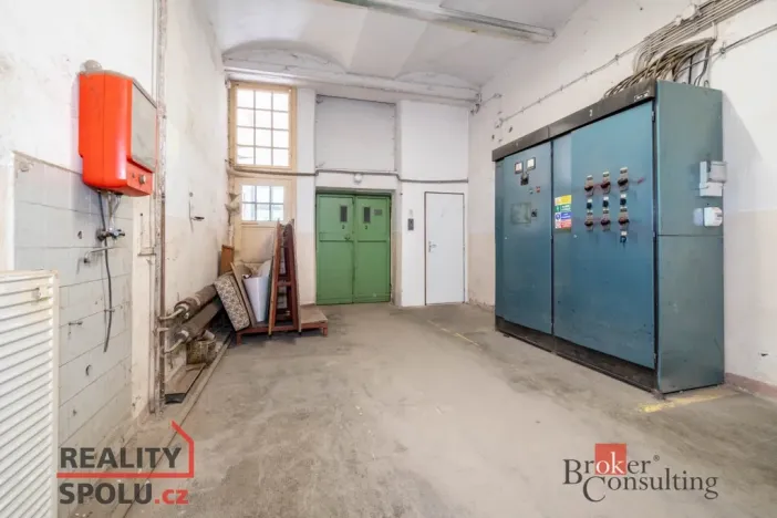 Prodej výrobních prostor, Jablonec nad Jizerou - Buřany, 2696 m2