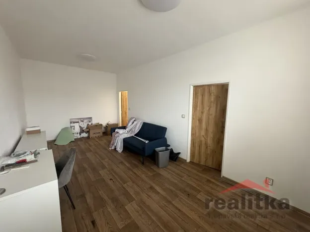 Pronájem bytu 1+1, Opava - Předměstí, Zámecký okruh, 38 m2