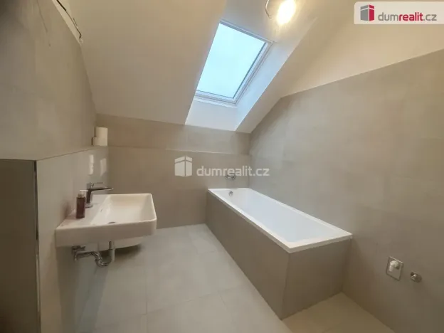 Pronájem bytu 3+kk, Dobřichovice, Pražská, 82 m2