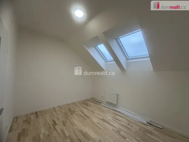 Pronájem bytu 3+kk, Dobřichovice, Pražská, 82 m2