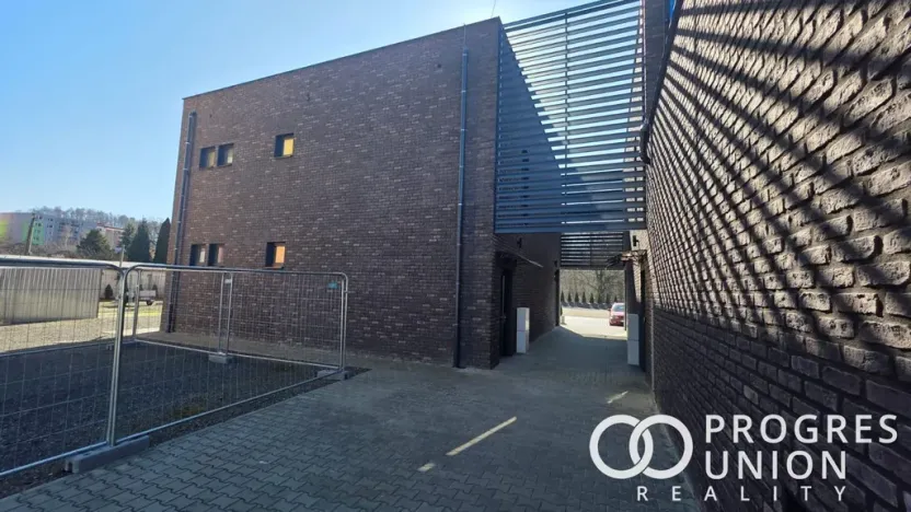 Pronájem obchodního prostoru, Rožnov pod Radhoštěm, Meziříčská, 100 m2