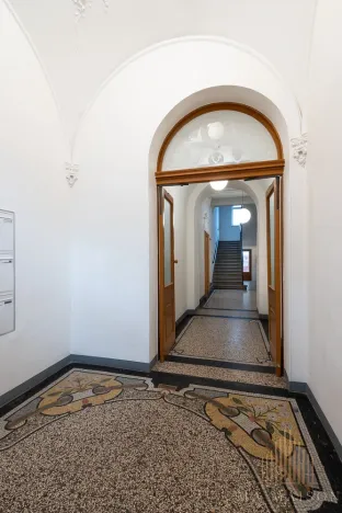 Pronájem obchodního prostoru, Praha, Pařížská, 105 m2