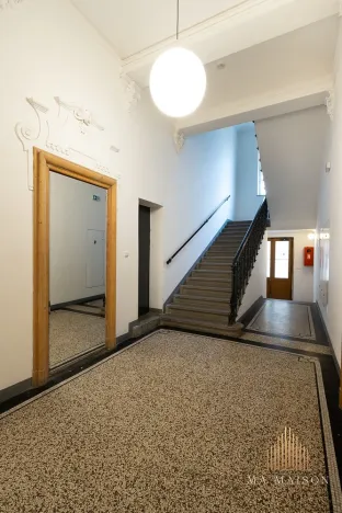 Pronájem komerční, Praha, Pařížská, 105 m2