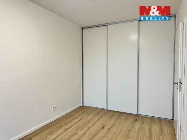 Pronájem bytu 2+kk, Kladno - Dubí, Ke křížku, 50 m2
