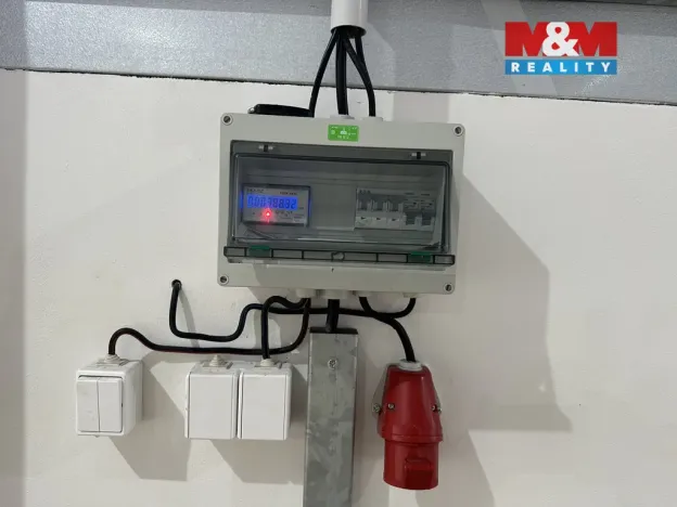 Pronájem skladu, Velká Dobrá, 263 m2