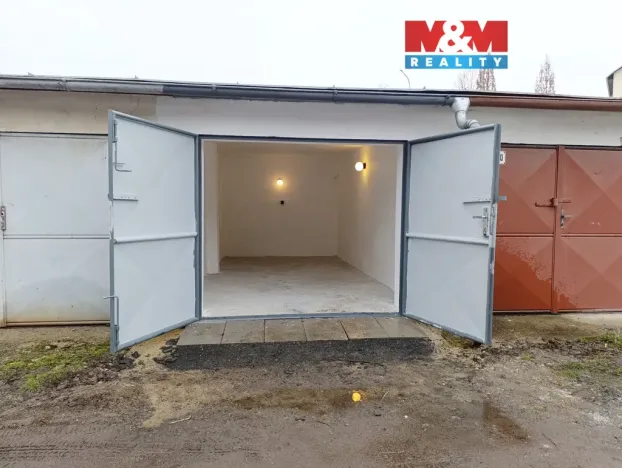 Pronájem garáže, Česká Lípa, 22 m2