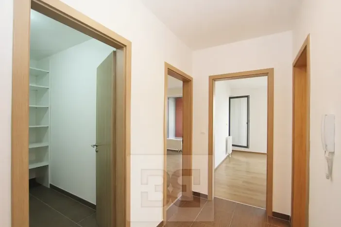 Pronájem bytu 2+kk, Praha - Malešice, Nad úžlabinou, 74 m2