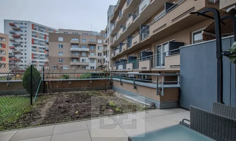 Pronájem bytu 1+kk, Praha - Horní Měcholupy, 31 m2