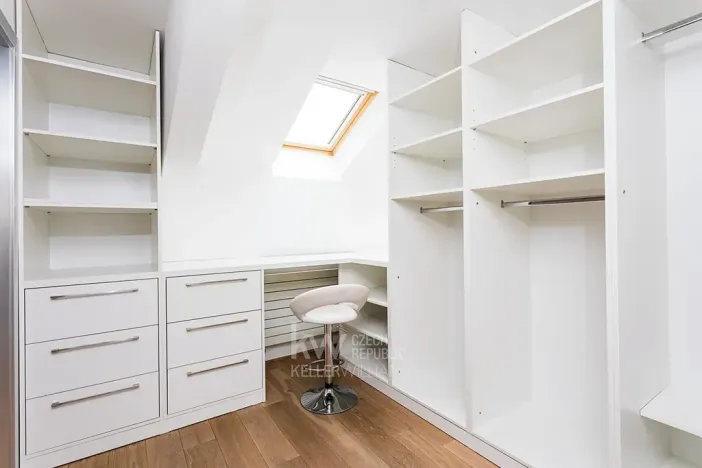 Pronájem bytu 5+kk, Praha - Bubeneč, Jaselská, 192 m2