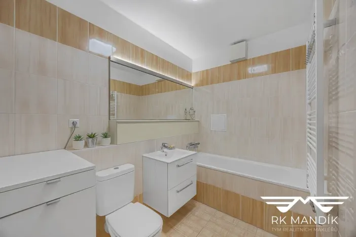 Pronájem bytu 2+kk, Praha - Prosek, Kytlická, 53 m2