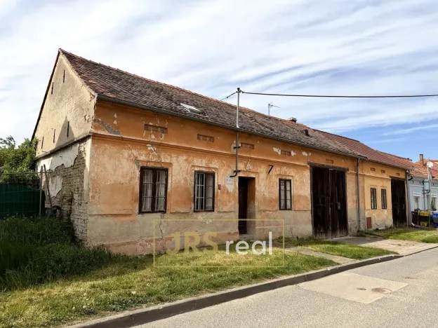 Prodej rodinného domu, Drnholec, 298 m2