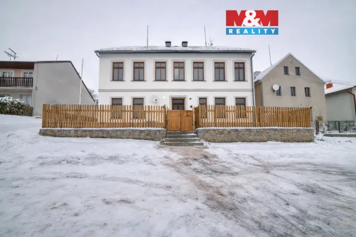 Prodej rodinného domu, Bochov - Těšetice, 200 m2