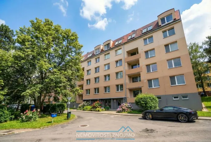 Prodej bytu 2+kk, Znojmo, Gagarinova, 39 m2