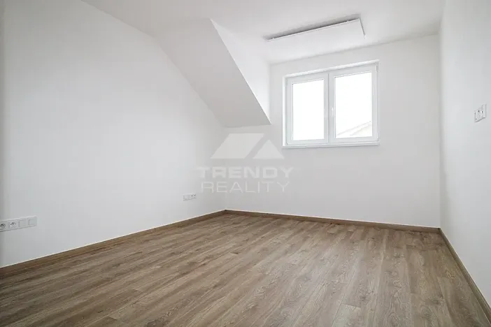 Pronájem bytu 4+kk, Vochov, 78 m2