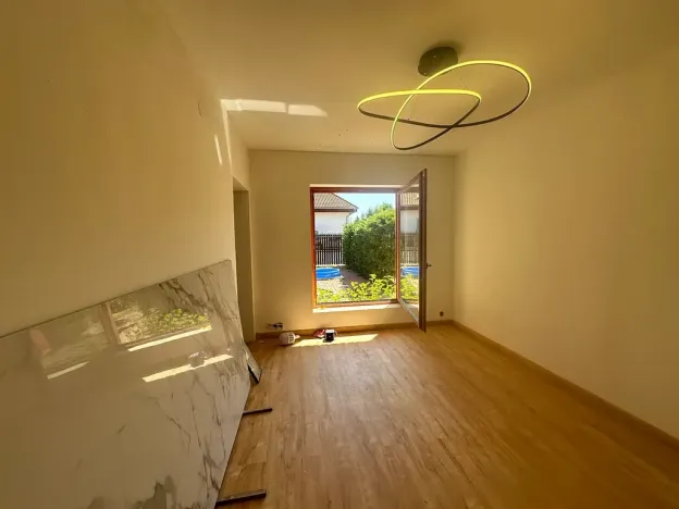 Prodej bytu 3+kk, Zvole, Kolmá, 84 m2