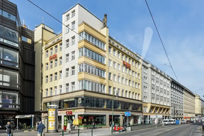 Pronájem kanceláře, Praha - Staré Město, Revoluční, 778 m2
