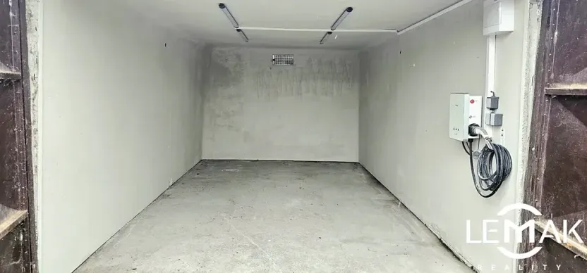 Pronájem garáže, Olomouc, Bartošova, 16 m2