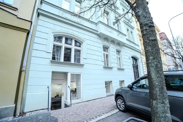 Pronájem obchodního prostoru, Praha - Vinohrady, Řipská, 92 m2
