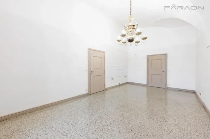 Pronájem komerční nemovitosti, Praha - Hradčany, Hradčanské náměstí, 106 m2