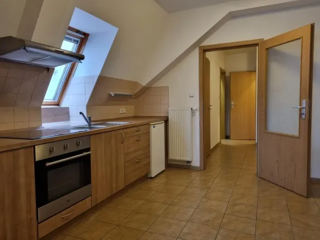 Pronájem bytu 1+1, Hradec Králové, Velké náměstí, 42 m2