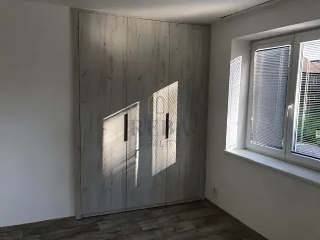 Pronájem bytu 2+kk, Karlovy Vary, Lipová, 50 m2