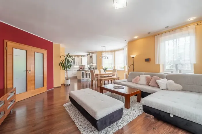 Prodej rodinného domu, Babice, Honzíkova, 389 m2