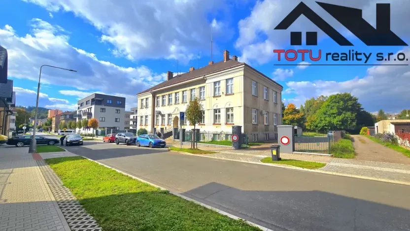 Prodej ordinace, Hronov, Havlíčkova, 1174 m2