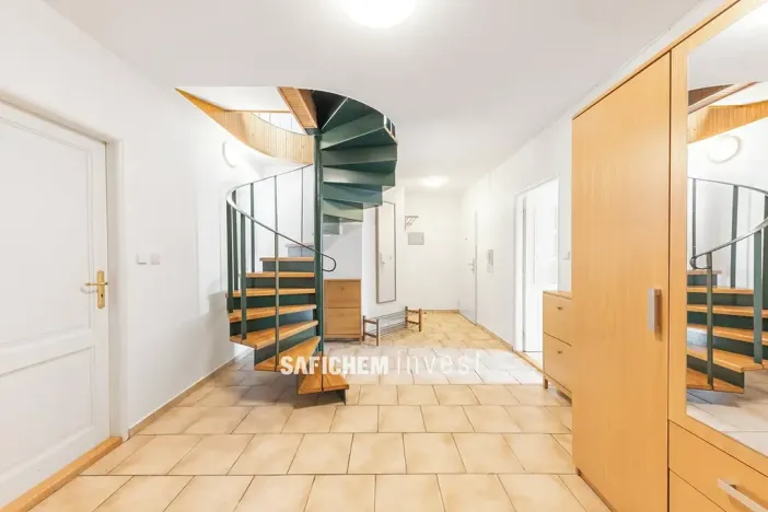 Prodej bytu 3+kk, Praha - Vinohrady, Moravská, 133 m2