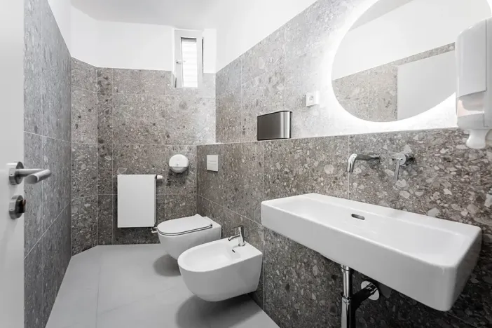 Pronájem kanceláře, Praha - Strašnice, Třebohostická, 122 m2