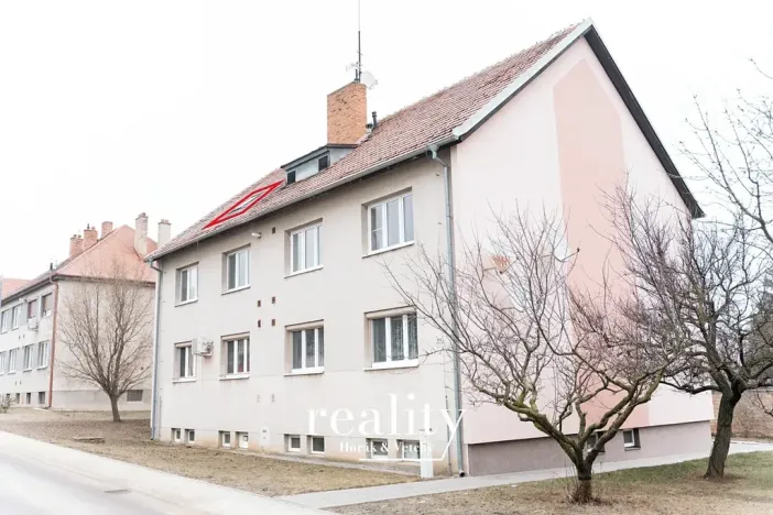 Prodej bytu 2+kk, Hrušovany nad Jevišovkou, Na Vršku, 57 m2