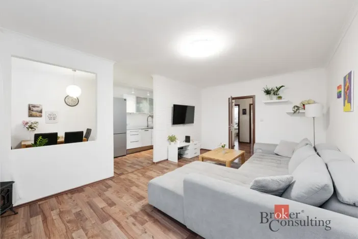 Prodej bytu 3+1, Praha - Černý Most, Doležalova, 78 m2